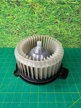 618325 Chevrolet 13-16 Spark Ac Heater Blower Motor Oem 02