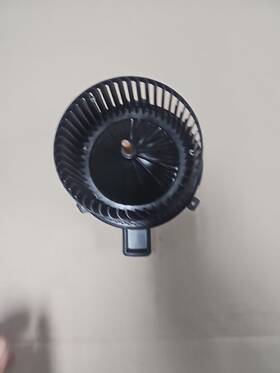 Lr951001 Chevrolet 2018-2022 Chevy Traverse Front Hvac A/c Air Conditioning Blower Motor Fan Oem